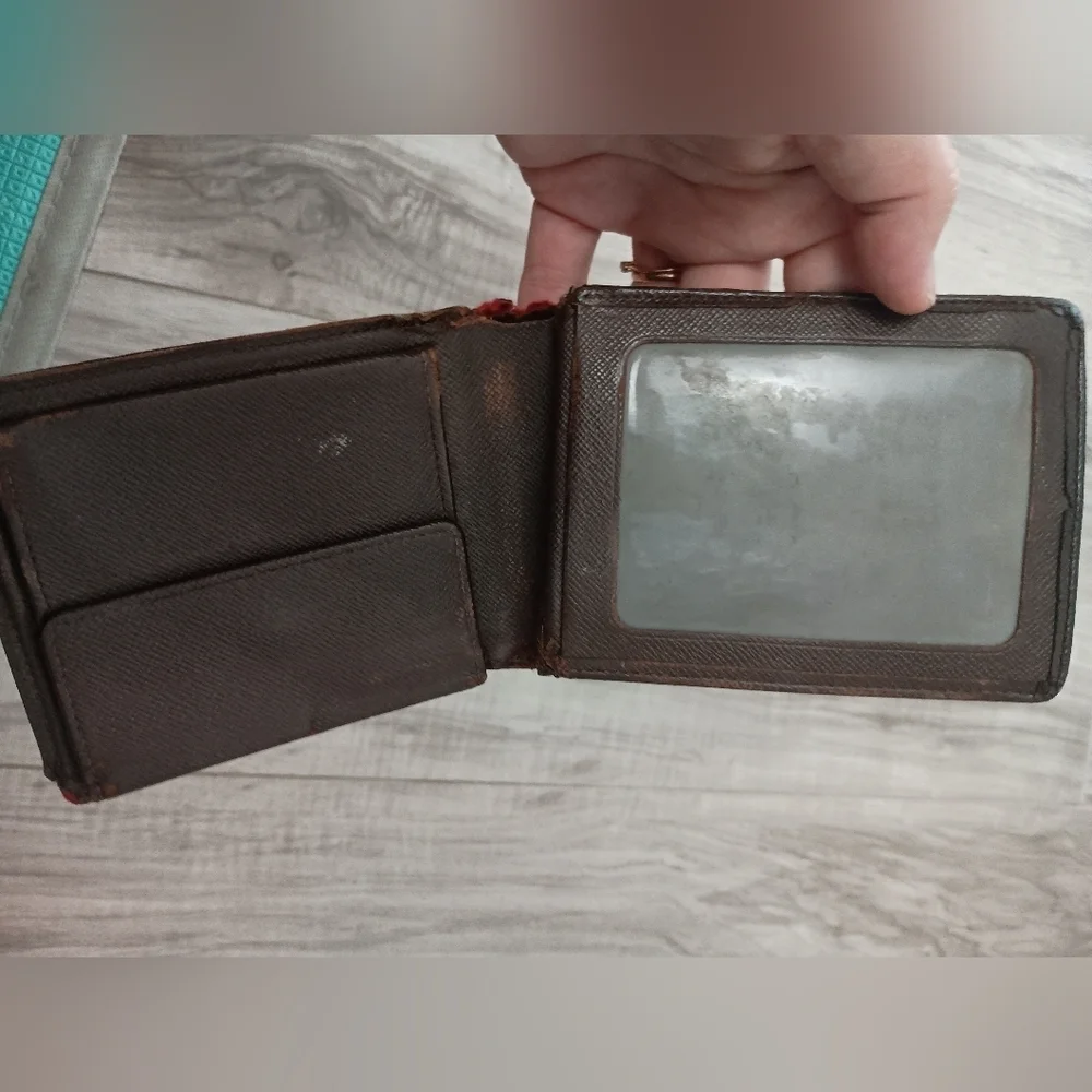 Vintage, Authentic Louis Vuitton Famier Ebene Mens Credit Wallet